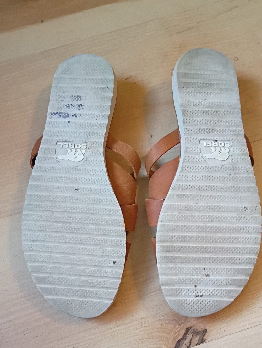 Sorel Leather Woven Front Flat Slide Sandal - Picture 5 of 7